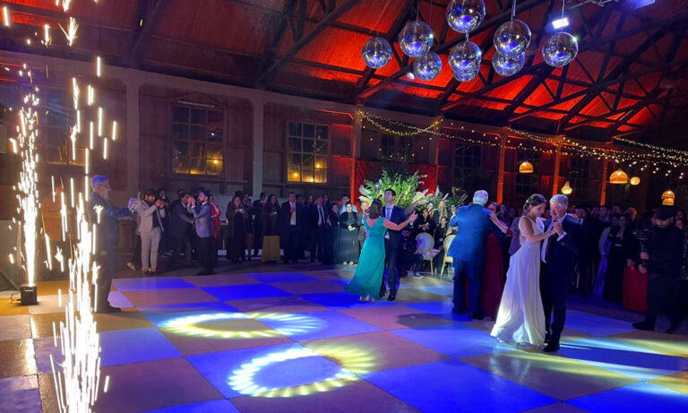 Diseño y Montaje de matrimonios. Banquete y fiesta