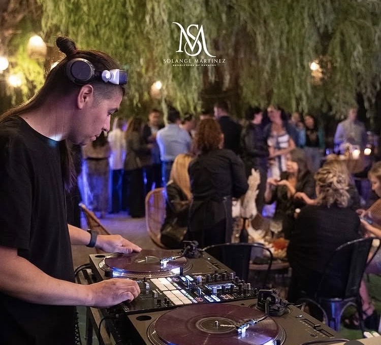 DJ PARA BODAS Y EVENTOS